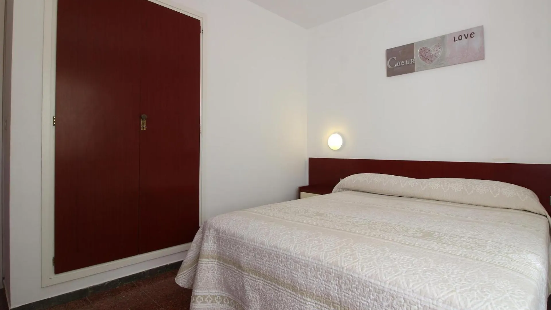 Casa Amplia Con Jardin A 100M De La Playa De La Farella, Cerca Del Puerto De Llanca - Es-228-168 Villa Holiday home