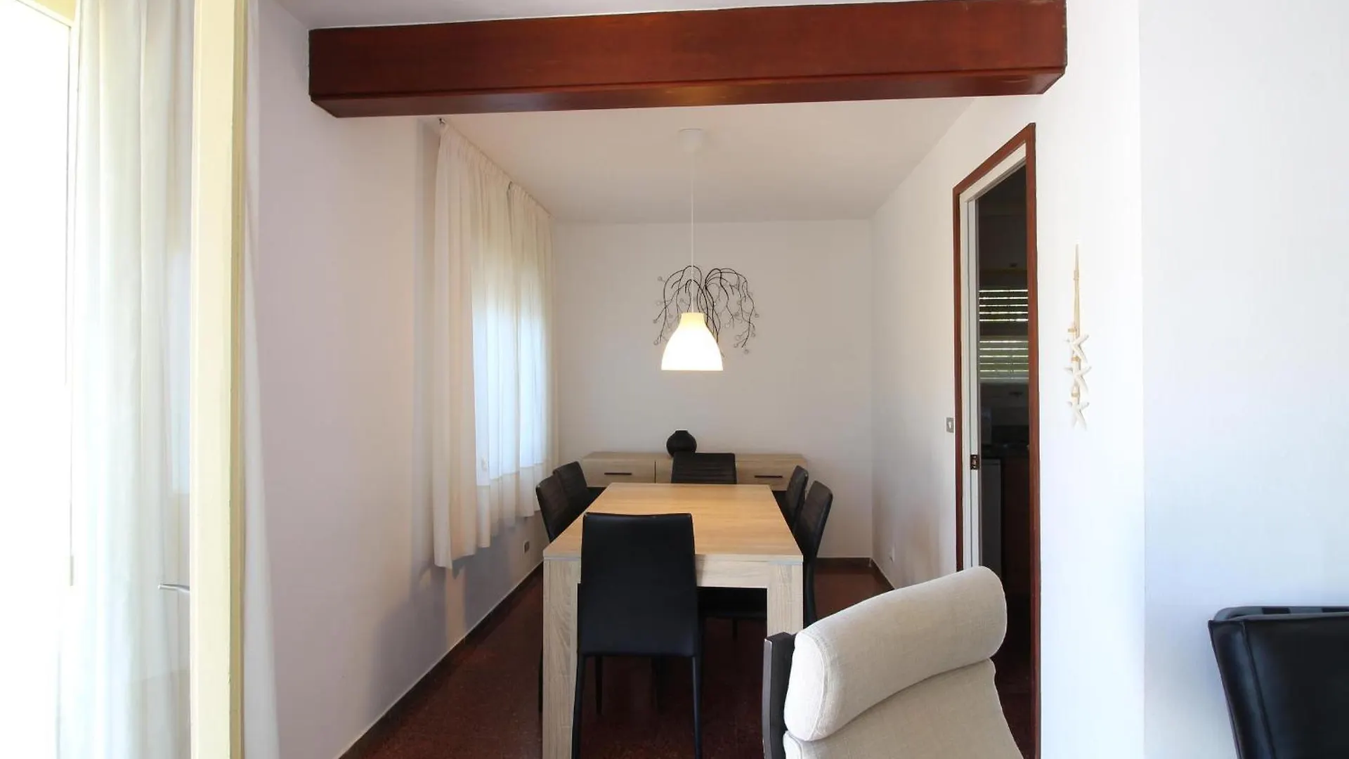 Casa Amplia Con Jardin A 100M De La Playa De La Farella, Cerca Del Puerto De Llanca - Es-228-168 Villa